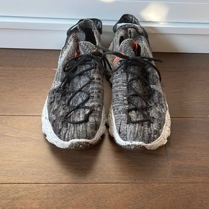 Nike space hippie 04 women